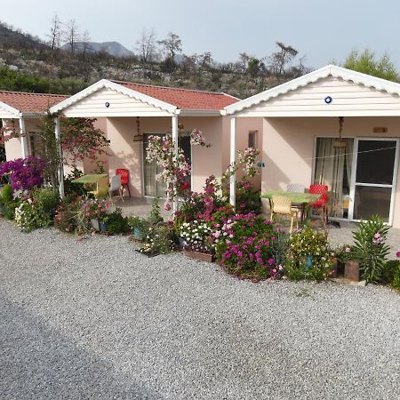 לינה וארוחת בוקר Milas Yelken Bungalov מראה חיצוני תמונה