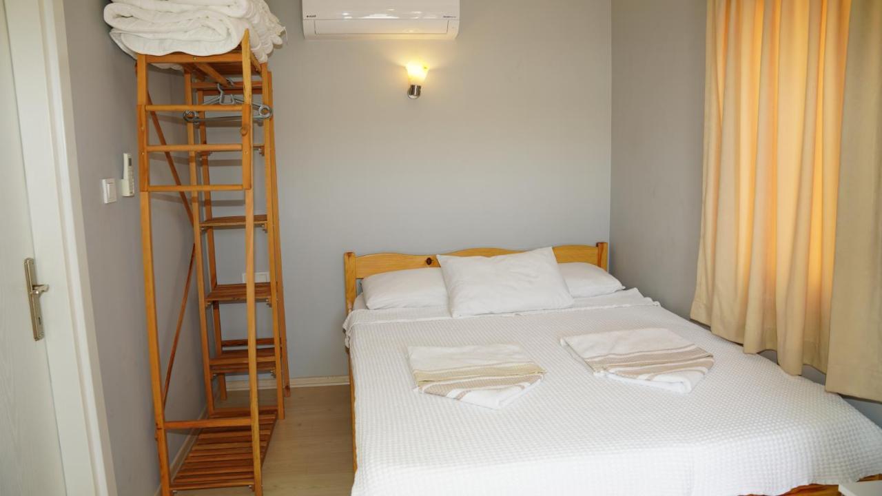 לינה וארוחת בוקר Milas Yelken Bungalov מראה חיצוני תמונה